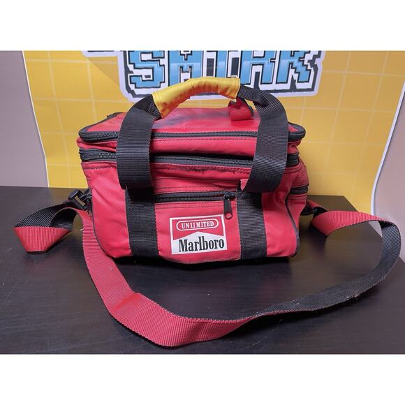 Vintage MARLBORO Cigarette Logo Travel Cooler Lunch Bag Soft Sided Insulated Red - Picture 1 of 9